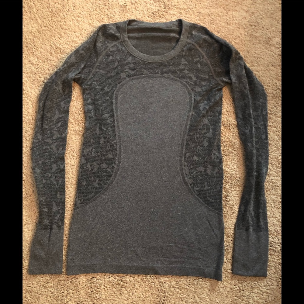 Lululemon Long Sleeve athletic shirt 6
